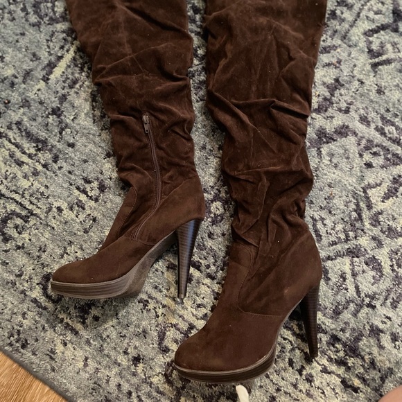 Brown Boots 7.5 size - Picture 3 of 6